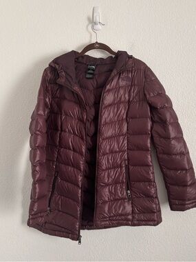 The North Face Women's Size Medium Burgundy/Purple Loralei Down Puffer Jacket